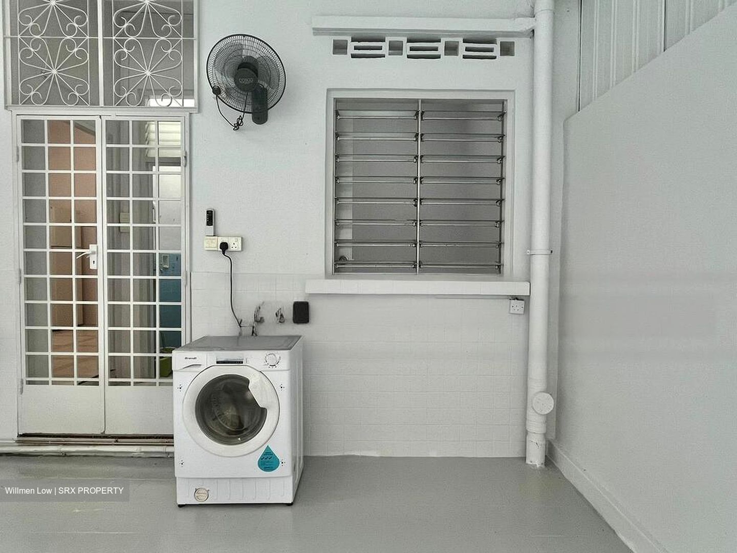 Lowland Road (D19), Terrace #464667001